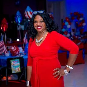 Meet your Posher, Denise